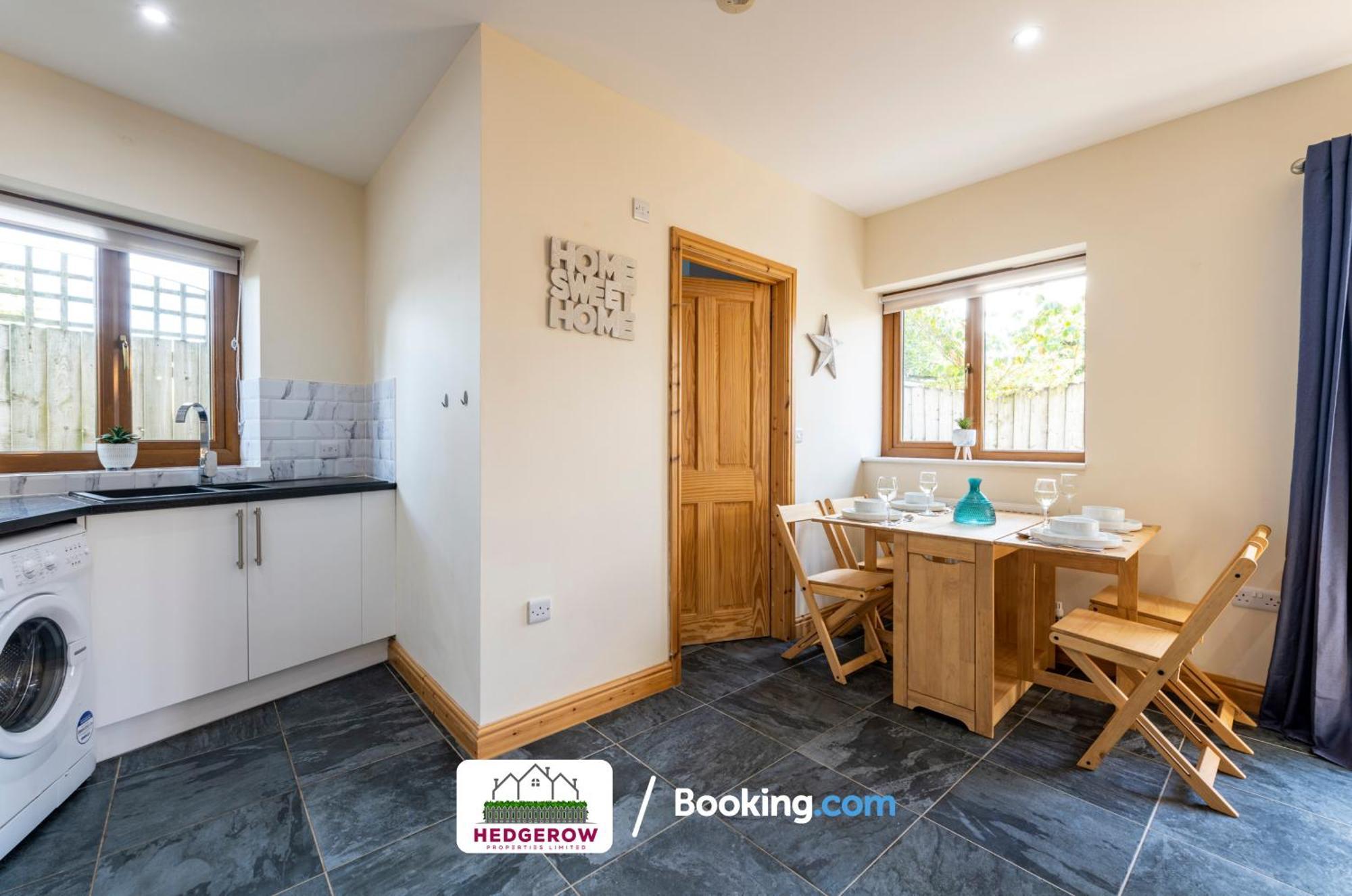 Secure 2-Bed Escape For 6 With Tranquil Garden L Special Deals L Last-Minute Deals L ทรูโร ภายนอก รูปภาพ