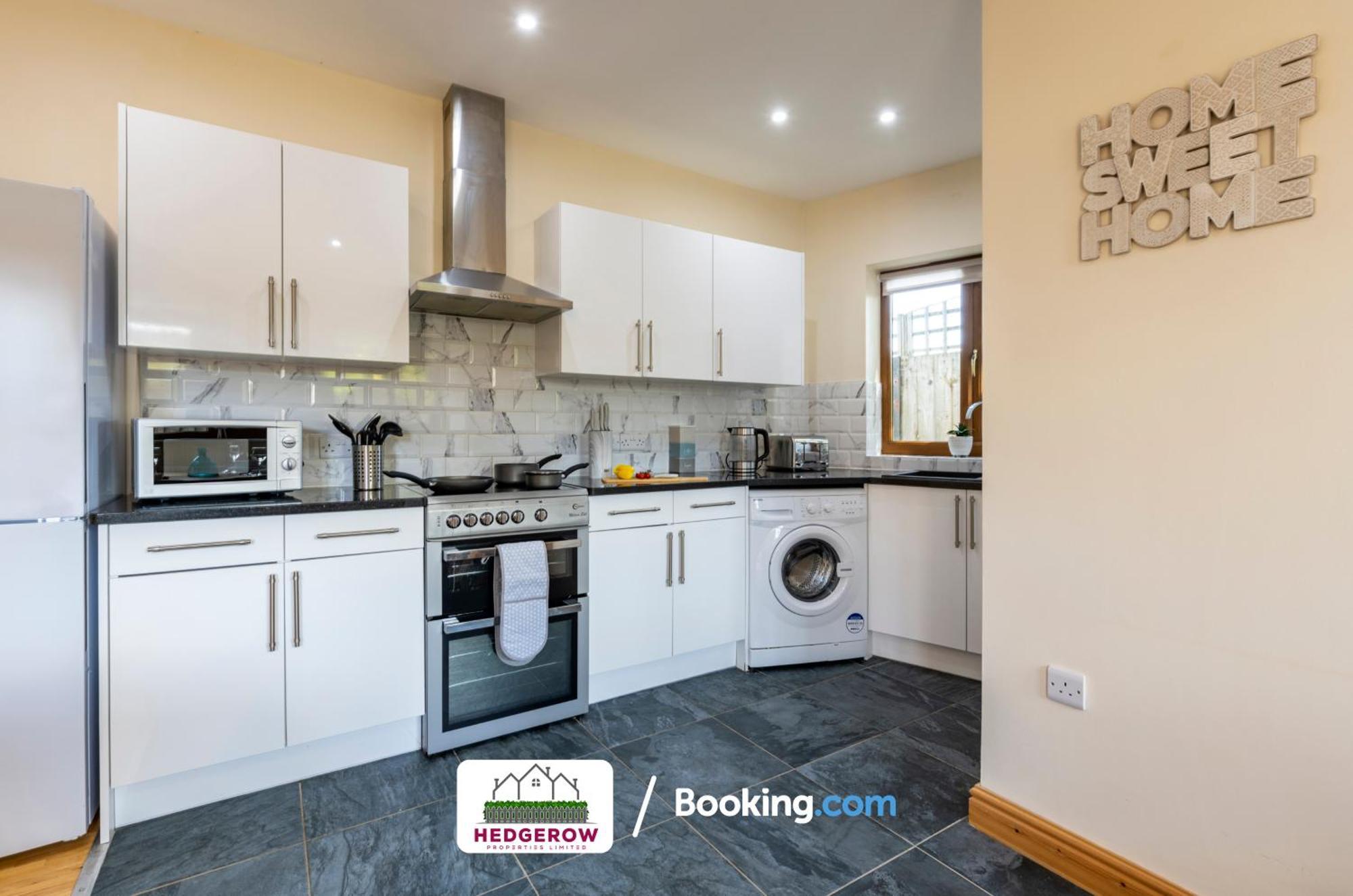 Secure 2-Bed Escape For 6 With Tranquil Garden L Special Deals L Last-Minute Deals L ทรูโร ภายนอก รูปภาพ